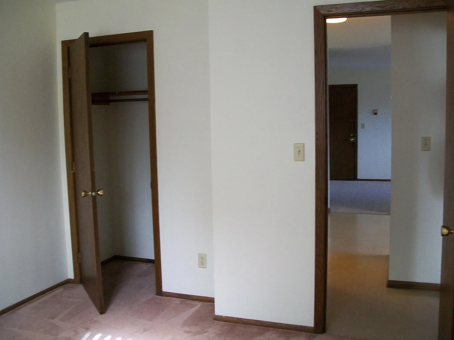 1 bed, 650 sqft, $750 — Photo 2