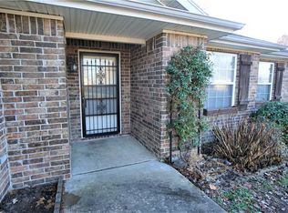 87 E Rob St, Farmington, AR 72730