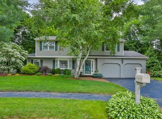 11 Gateway Cir, Reading, MA 01867