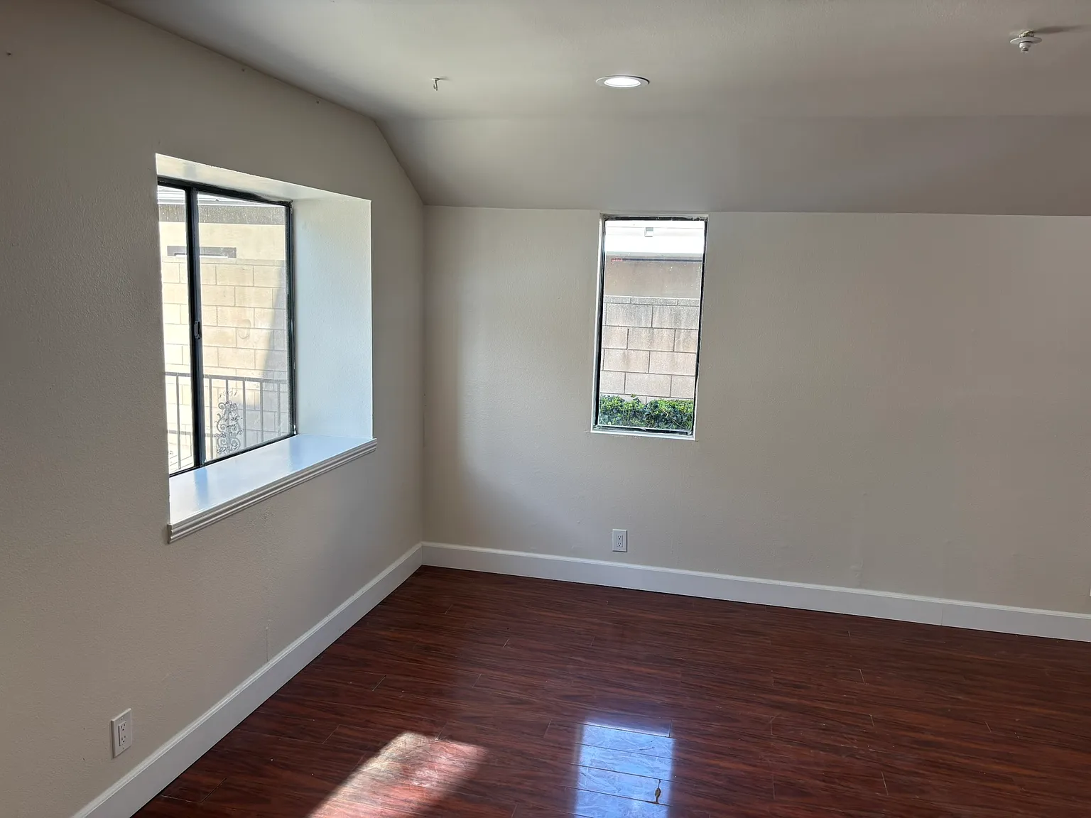 2 bed, 2.5 bath, $2,600 — Photo 3