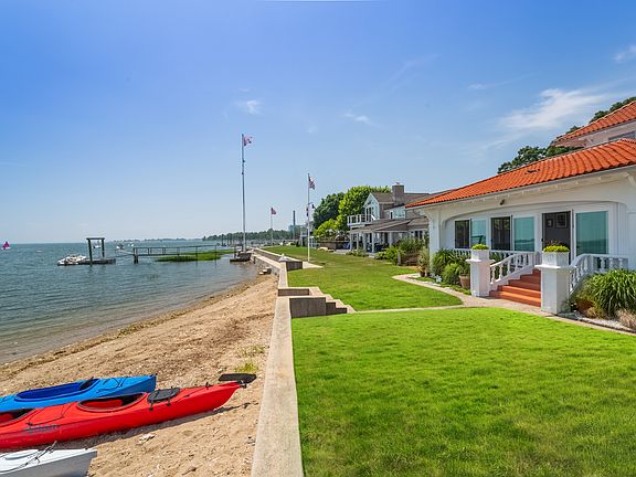 2 Harbor View Avenue