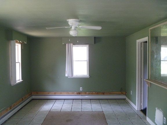 3rd image of 2716 W Greenwood Ave