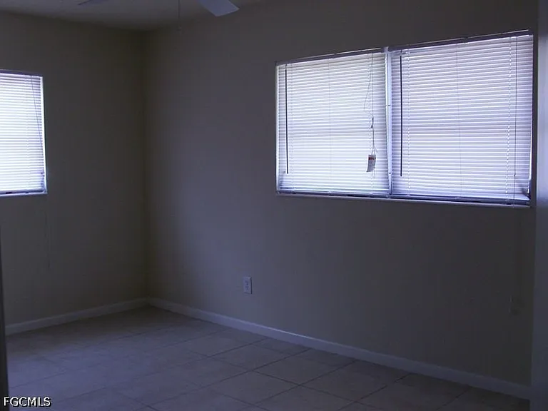 217 Jayview Ave — Photo 8
