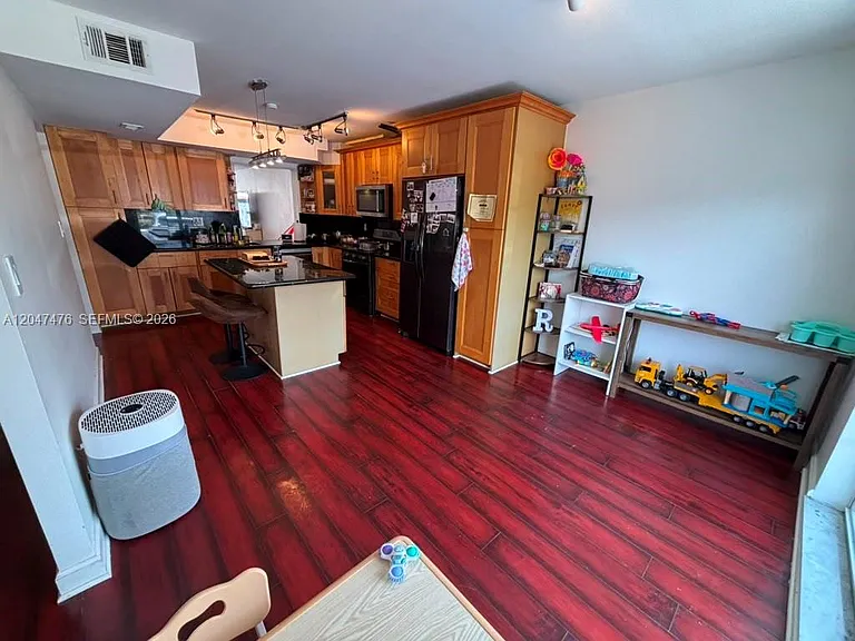 926 NE 27th Ave #926 — Photo 14