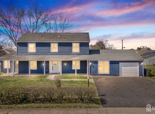 101 Bayberry Ln, Willingboro, NJ 08046