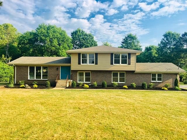1st image of 105 Grandville Ct