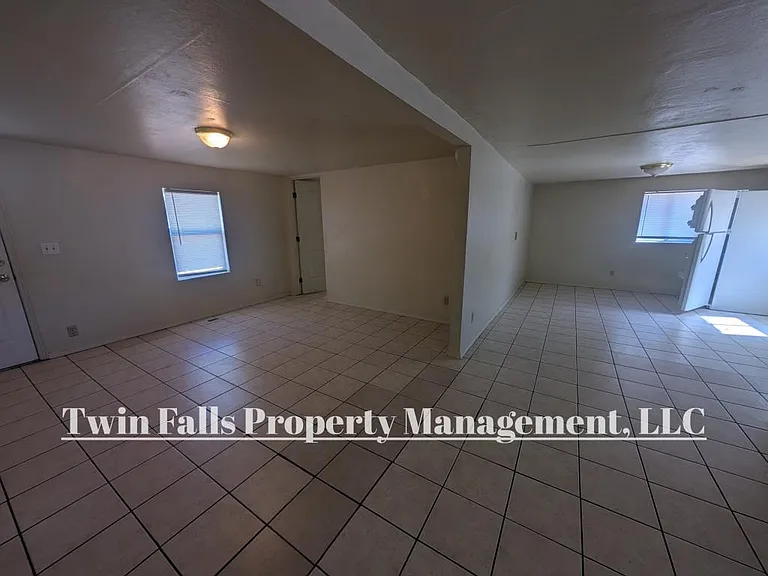 473 Jackson St — Photo 6