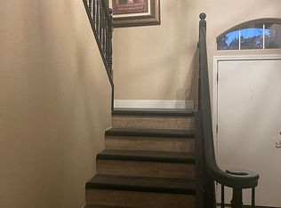 10484 N Sinclair Cir, Fresno, CA