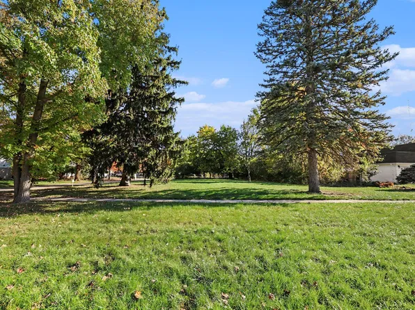 26760 Lathrup Blvd, Lathrup Village, MI 48076