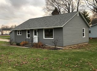 105 N Shabbona Rd, Shabbona, IL 60550