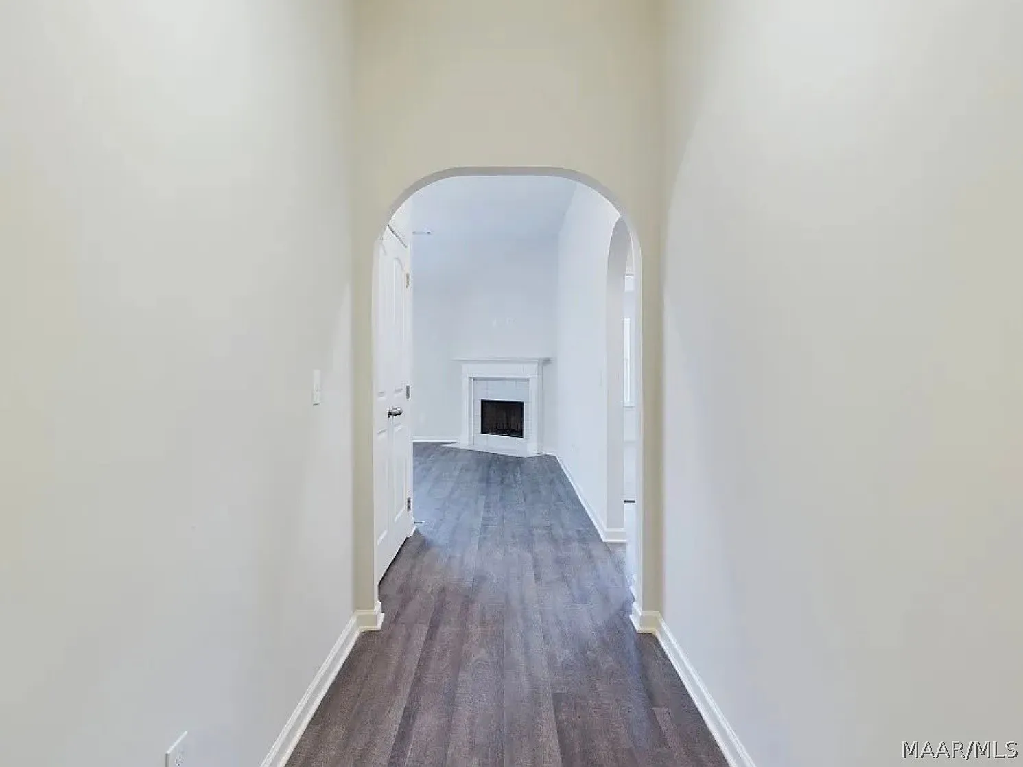 4 bed, 2.0 bath, 1700 sqft, $2,150 — Photo 4