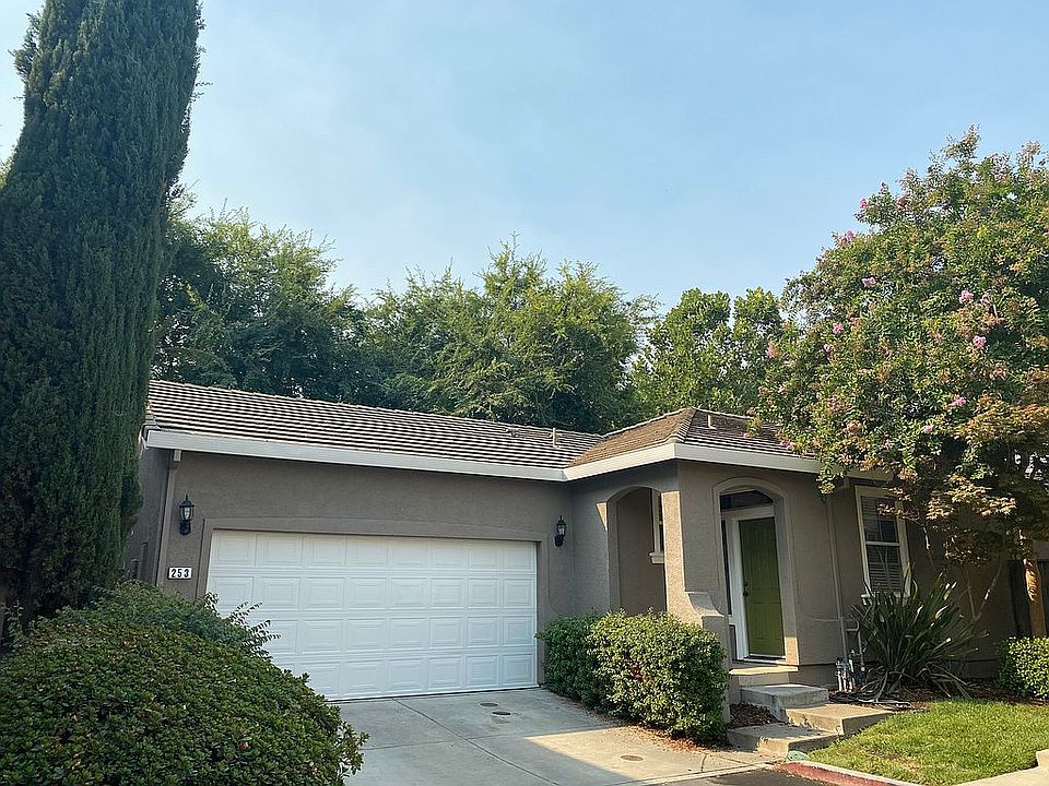 1st image of 253 Dragonfly Cir