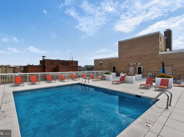 1260 21st St NW APT 208