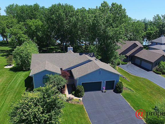 2nd image of 975 W Shore Dr