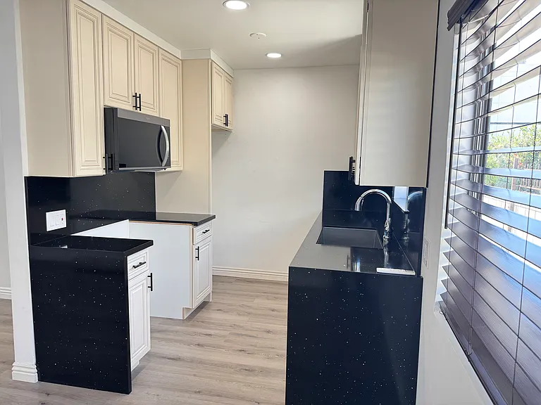 11461 Albers St #11 — Photo 3