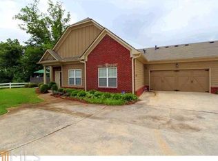 126 Glens Dr, Woodstock, GA 30188