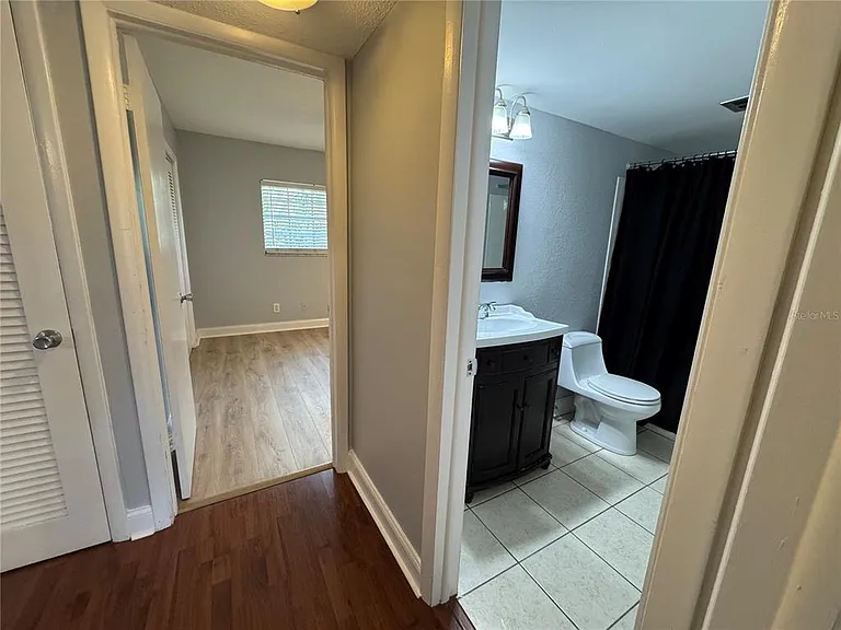 120 S Church Ave #211 — Photo 35