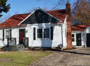 908 S 11th St, Oskaloosa, IA 52577
