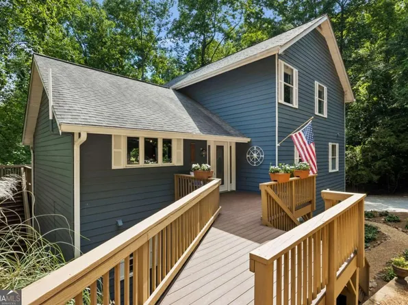 3452 Point View Cir, Gainesville, GA 30506