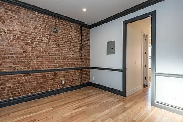 Rented by Premier Metro Realty Corp | media 5