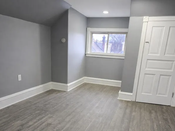 4933 N Camac St Floor 3, Philadelphia, PA 19141