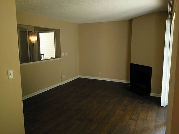 3rd image of 277 Highwood Ct #277Q