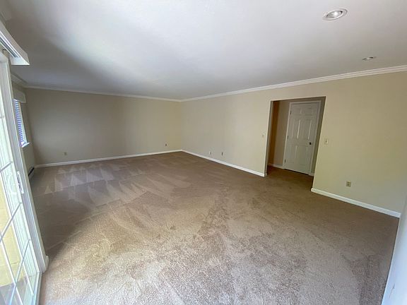 5th image of 1420 W Latimer Ave APT 4