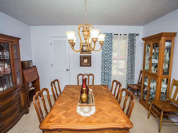 5th image of 808 Belton Dr
