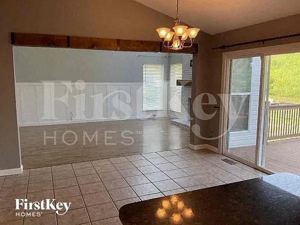 115 Winter Park Ct — Photo 3