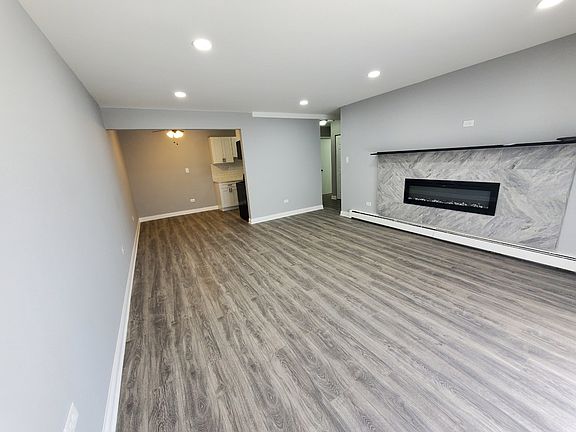 3rd image of 111 W 63rd St #A104