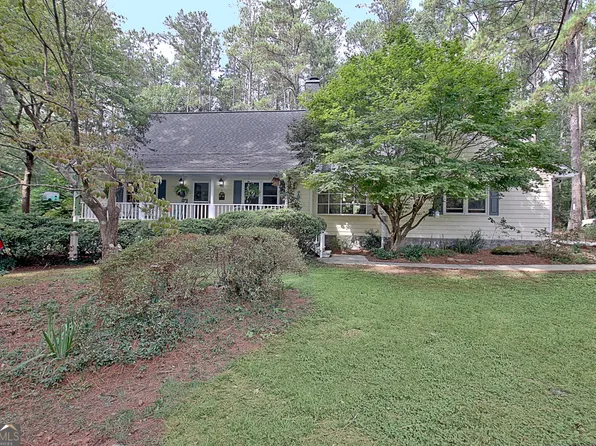 100 Hillside Dr, Fayetteville, GA 30214