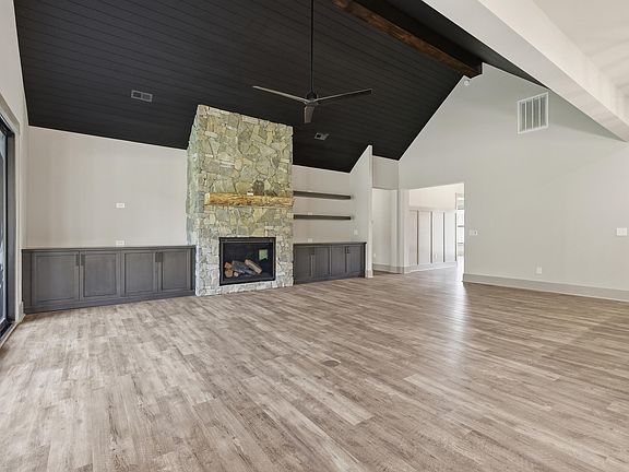 3rd image of 4088 Hollybank Dr Lot 15