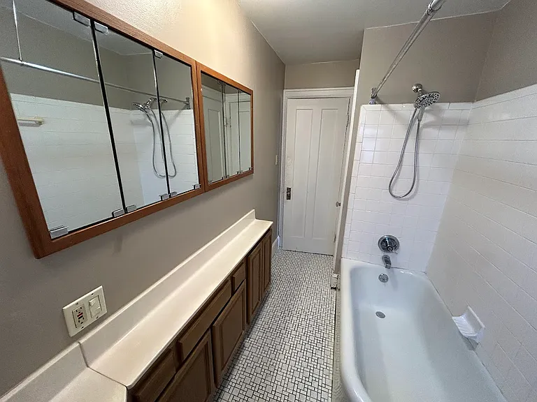 3340 Wunder Ave #2 — Photo 14