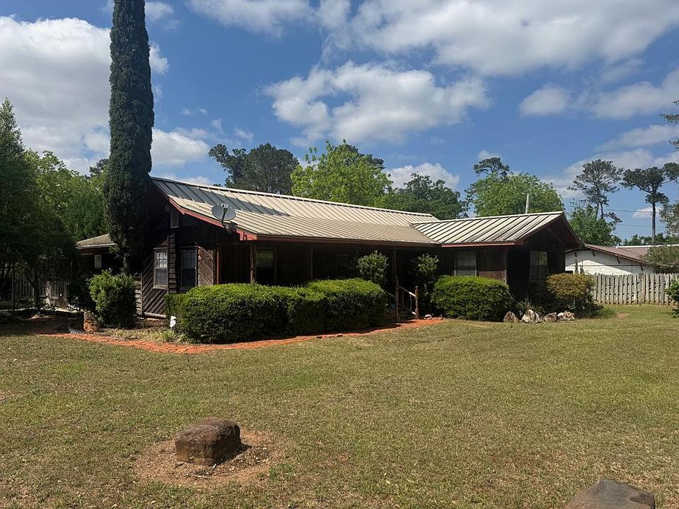 1st image of 239 Garden Dr