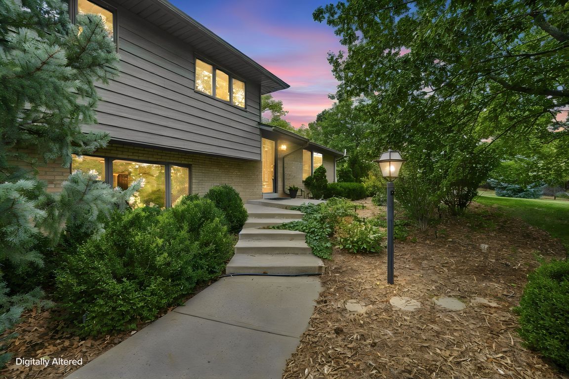 01-DSC06789 day to dusk.jpeg