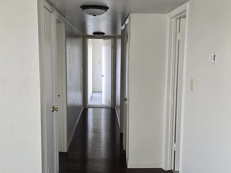255 MacArthur Boulevard — Photo 94