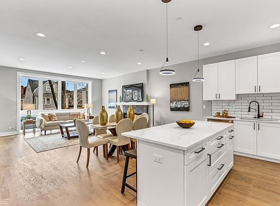 5th image of 2536 N 72nd Ct #2N