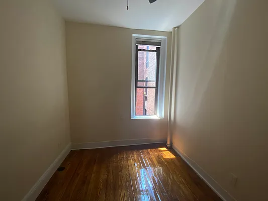 Rented by Urban Real Estate Property Group Inc | media 2