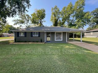 597 Western Park Dr, Memphis, TN 38109