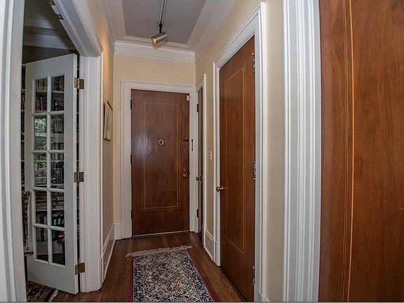 2nd image of 2425 N Park Blvd APT 3