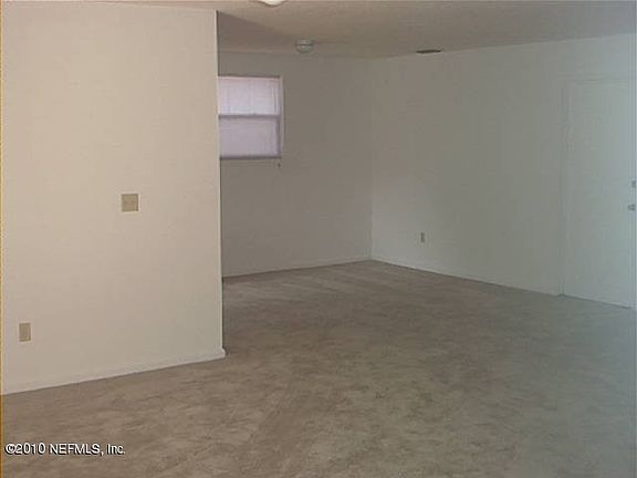 3rd image of 1050 Cove Landing Dr