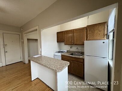 5th image of 900 Centennial Pl APT 23