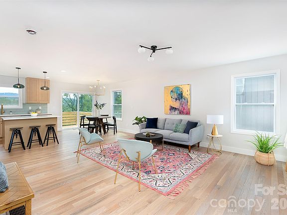 5th image of 12 Crestfield Ave