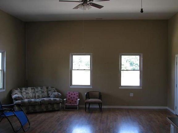 3rd image of 2620 S County Road 400 W