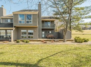 101 Geneva Cove Dr, Innsbrook, MO 63390