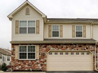 102 Mapleton Blvd, Harrisburg, PA 17112