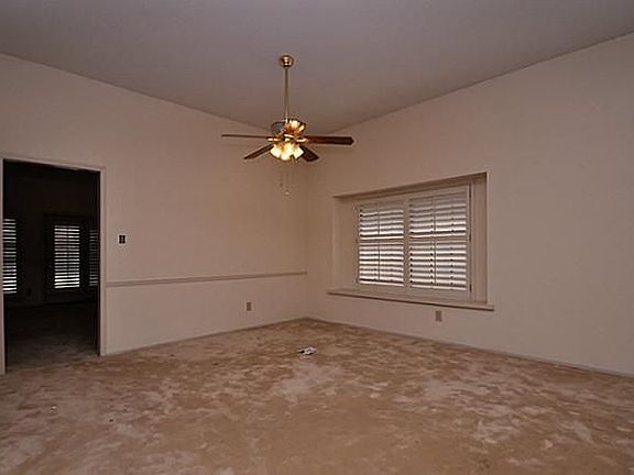 4th image of 1501 Heidi Dr