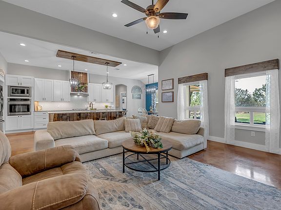 3rd image of 1300 Rocky Hollow Drive