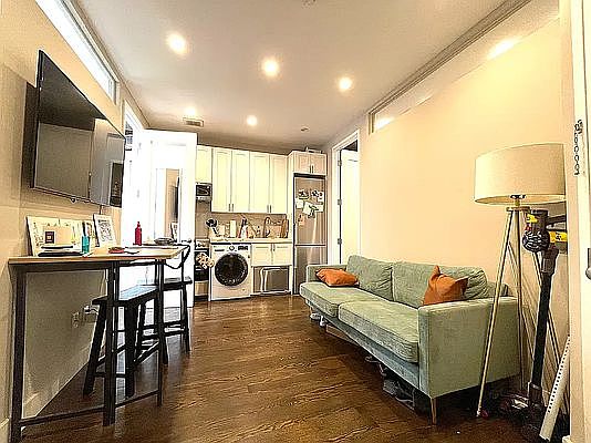 3rd image of 70 Carmine St #4F