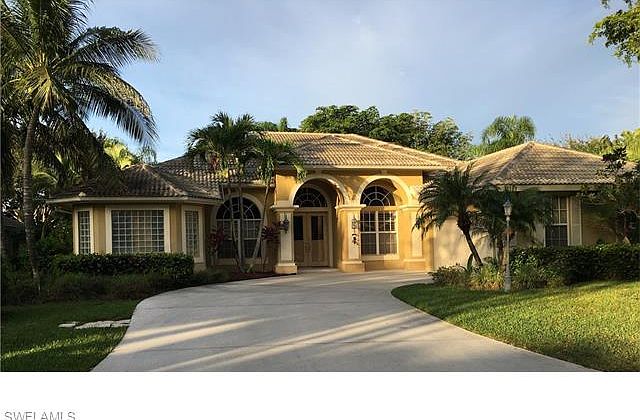 7995 Beaumont Ct Naples FL 34109 Zillow